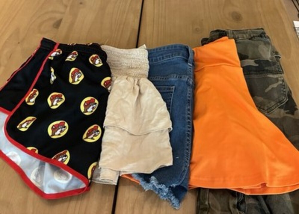 Teen/junior Girl Clothing Lot 6 Pieces Shorts, Pants And Skirts Size Xs-S